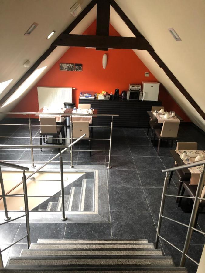 La Table D'Auguste Hotel Dour Buitenkant foto